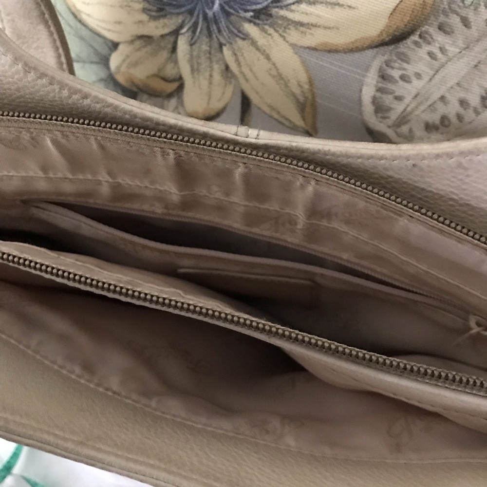 Vintage Fossil leather shoulder/crossbody bag - Picture 4 of 9
